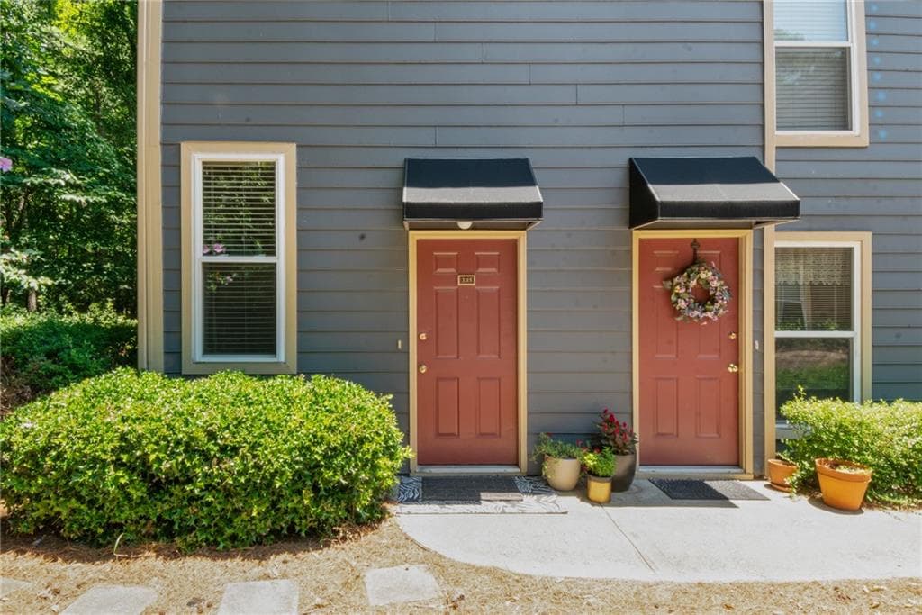 3315 Canyon Point Circle, Roswell, GA 30076 — most recent listing photo