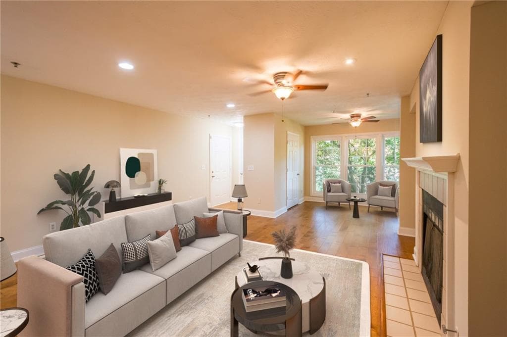 2 bedroom, 2 bathroom, 1,270 sq ft condominium sold at 4668 Vinings Central Run, Atlanta, GA 30339