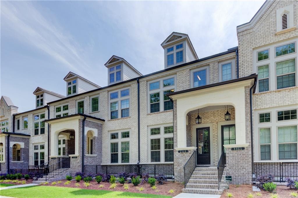 3 bedroom, 4 bathroom, 2,280 sq ft townhouse sold at 2353 Brissett Lane 36, Brookhaven, GA 30319