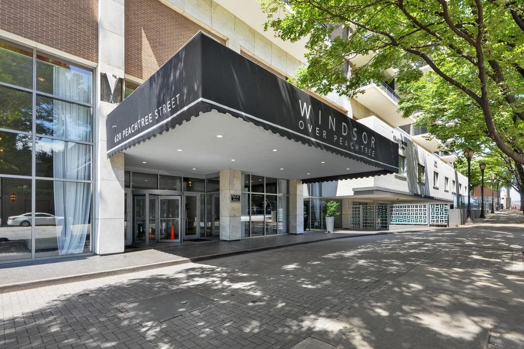 2 bedroom, 2 bathroom, 1,190 sq ft condominium sold at 620 Peachtree Street 1112, Atlanta, GA 30308