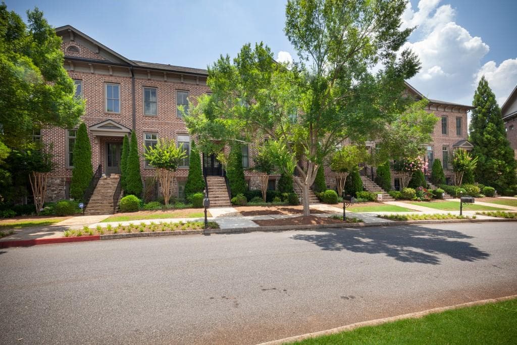 2020 Heathermere Way, Roswell, GA 30075 — most recent listing photo