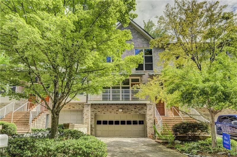 4 bedroom, 4 bathroom, 2,870 sq ft townhouse sold at 1310 Fernwood Circle, Brookhaven, GA 30319