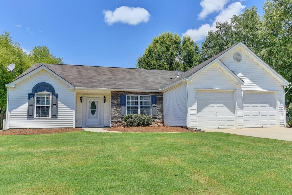 3 bedroom, 2 bathroom, 1,815 sq ft single family residence sold at 4310 Ridgebrook Bend, Cumming, GA 30028