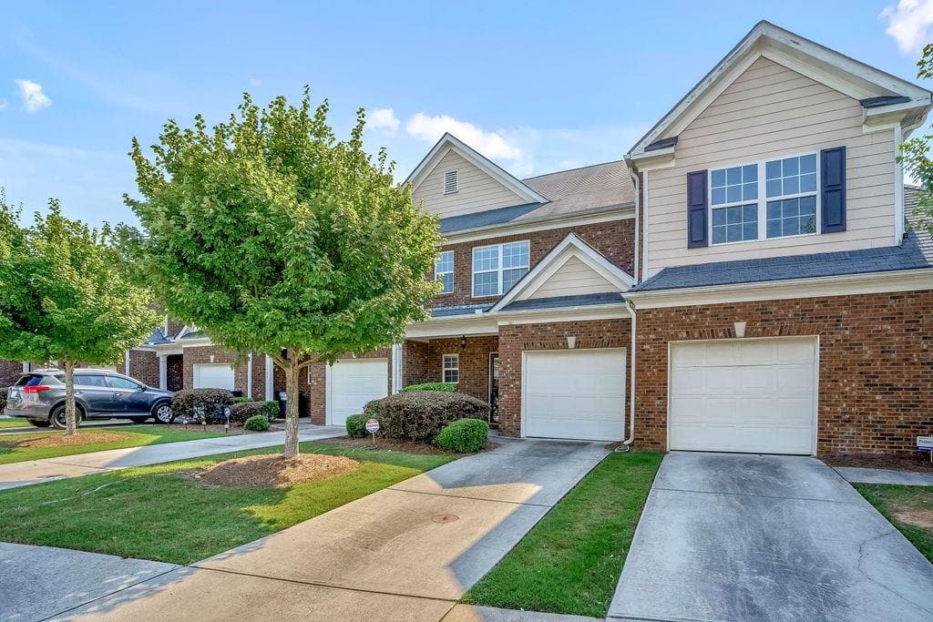 3909 Princeton Lakes Pass, Atlanta, GA 30331 — most recent listing photo
