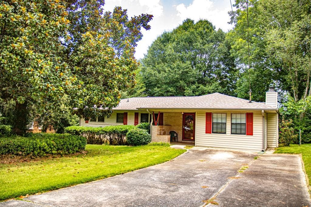 6234 Castlewood Drive, Morrow, GA 30260 — most recent listing photo
