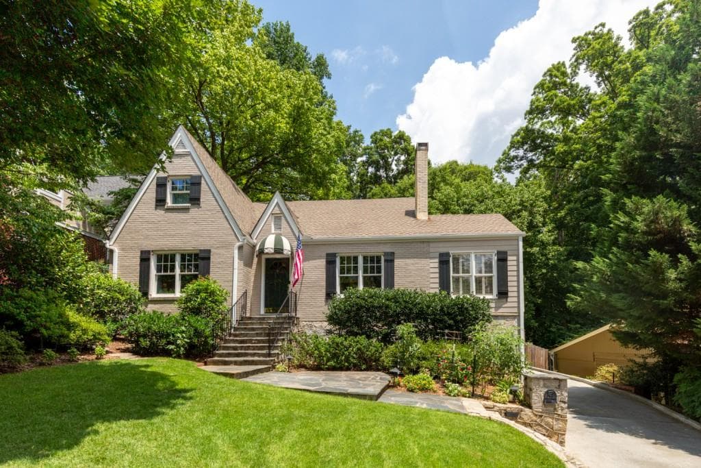 3 bedroom, 3 bathroom, 2,807 sq ft single family residence sold at 1176 Amsterdam Avenue, Atlanta, GA 30306