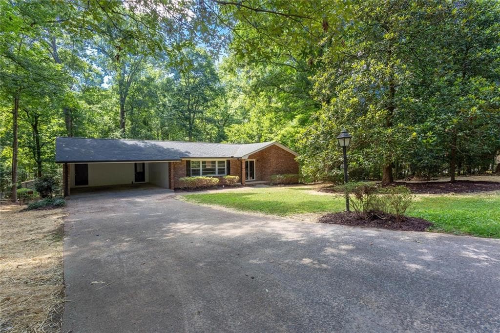 1561 Compton Drive, Mableton, GA 30126 — most recent listing photo
