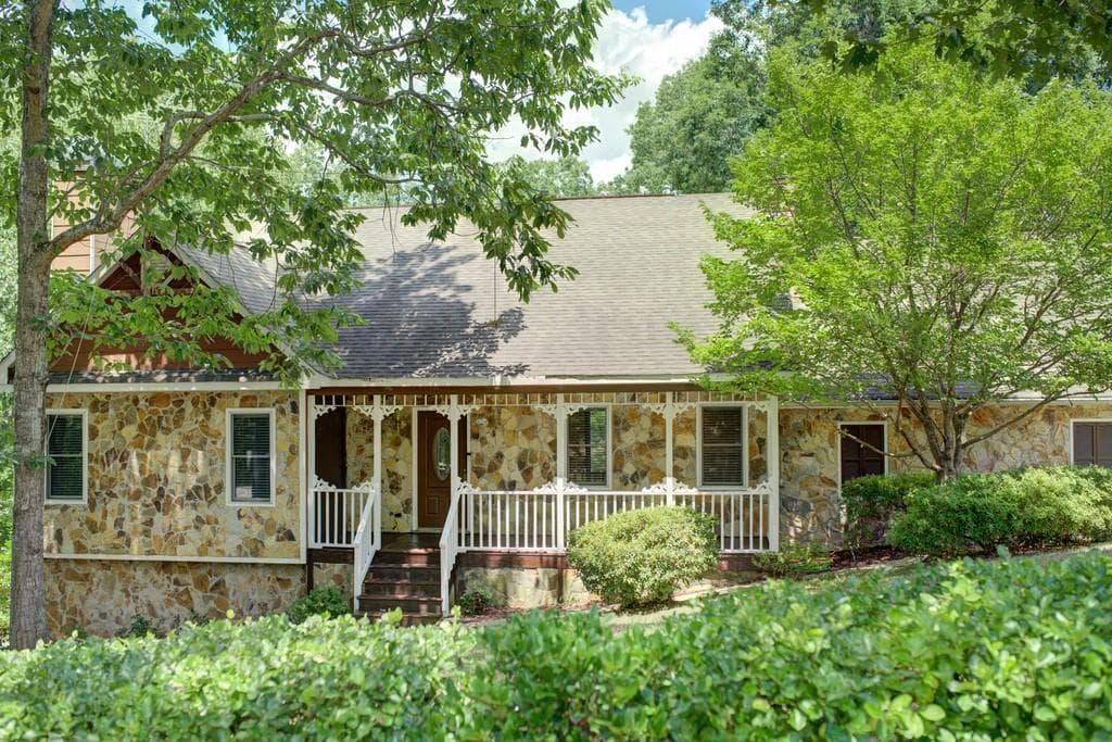 18 Hickory Lane, Cartersville, GA 30121 — most recent listing photo