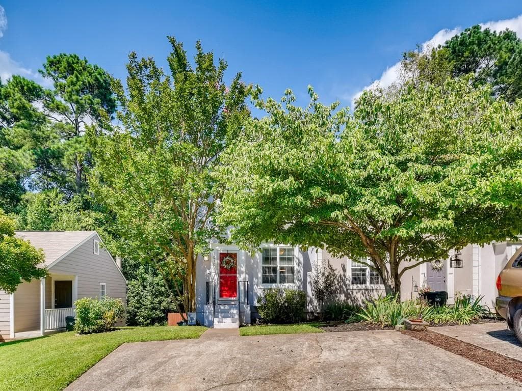 1039 Plantation Way, Kennesaw, GA 30144 — most recent listing photo
