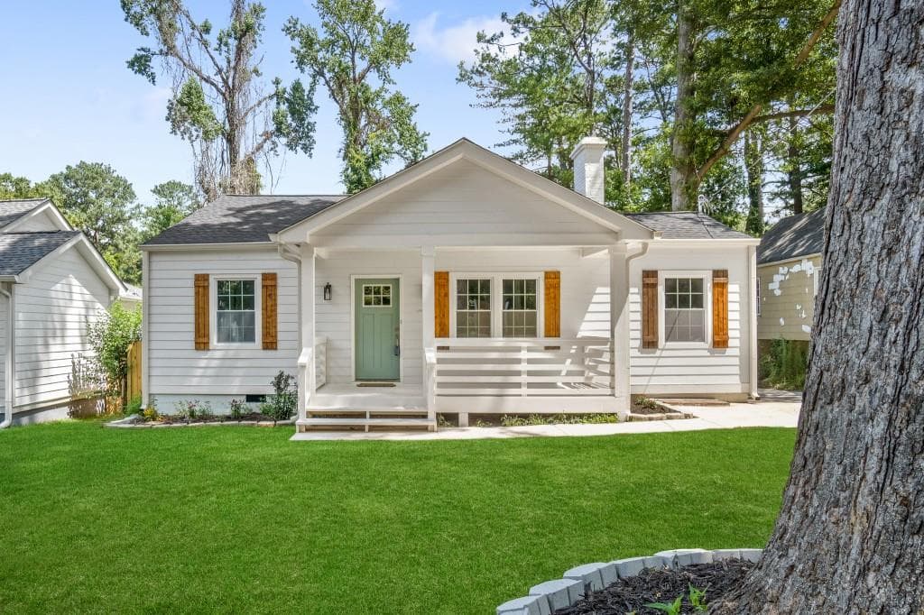 3 bedroom, 2 bathroom, 1,640 sq ft single family residence sold at 1327 Avon Avenue, Atlanta, GA 30310