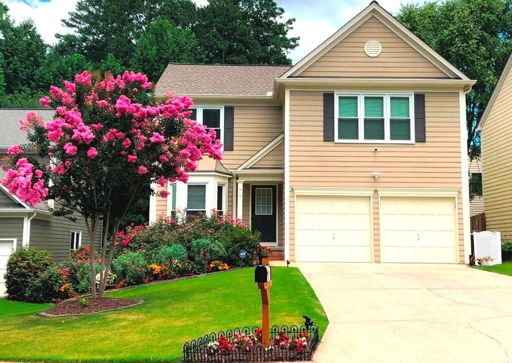 425 Carnwath Court, Alpharetta, GA 30022 — most recent listing photo