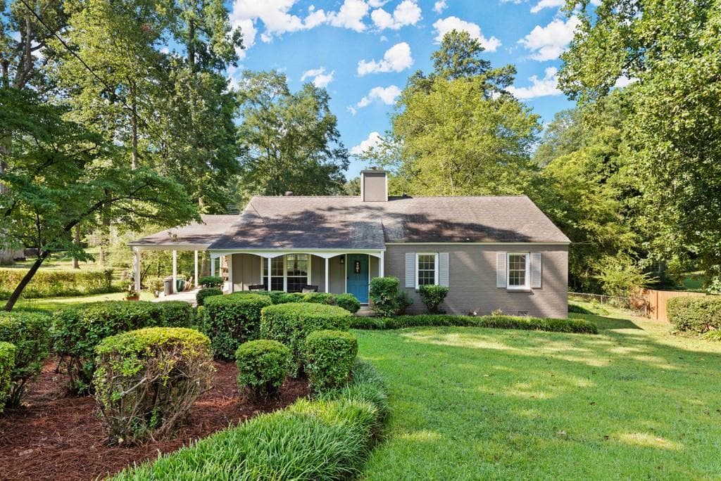 3 bedroom, 2 bathroom, 1,305 sq ft single family residence sold at 2090 Nancy Circle, Smyrna, GA 30080 — photo 1 of 1