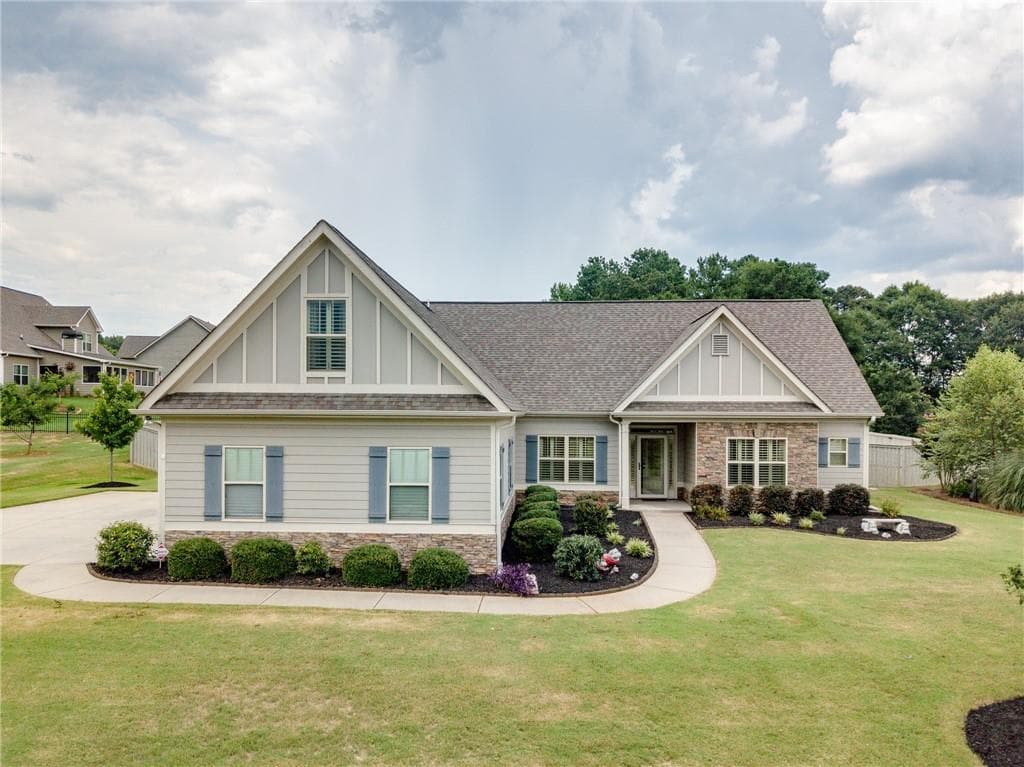 529 Durham Drive, Hoschton, GA 30548 — most recent listing photo