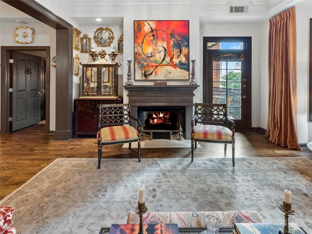 1 bedroom, 1 bathroom, 970 sq ft condominium sold at 850 Piedmont Avenue 1309, Atlanta, GA 30308