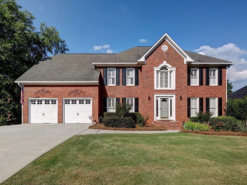 5 bedroom, 5 bathroom, 3,657 sq ft single family residence sold at 5048 Oak Hollow Drive, Acworth, GA 30102
