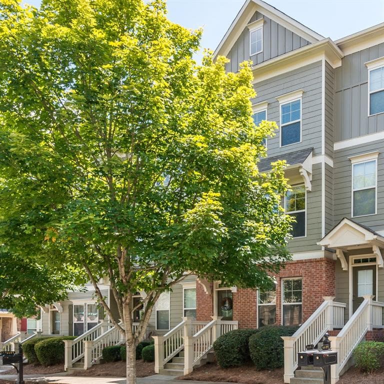 3 bedroom, 4 bathroom, 2,214 sq ft condominium sold at 4405 VILLAGE FIELD Place, Suwanee, GA 30024