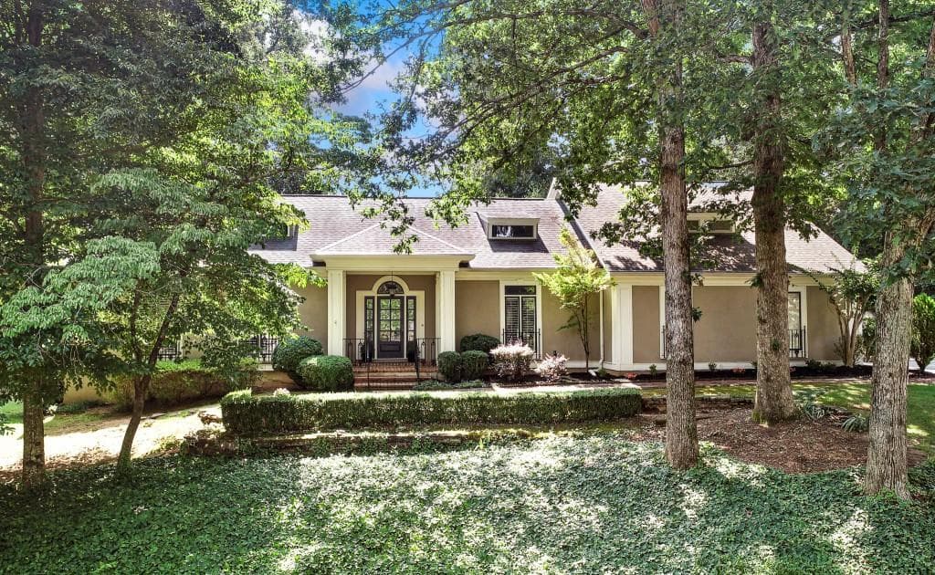4 bedroom, 4 bathroom, 3,850 sq ft single family residence sold at 3841 Byrnwyck Place, Brookhaven, GA 30319