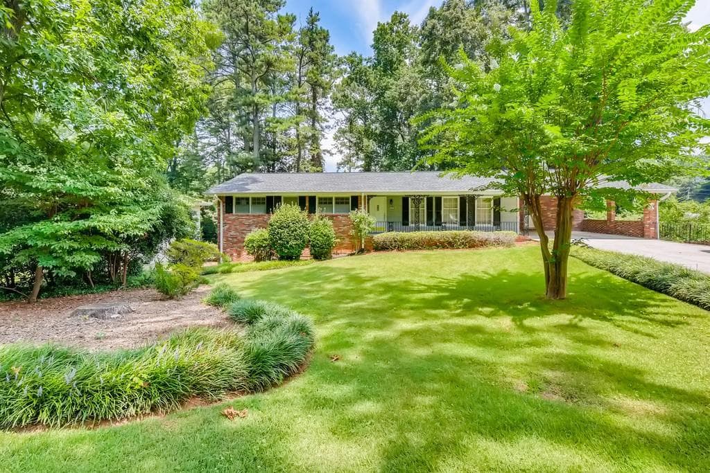 5 bedroom, 3 bathroom, 2,900 sq ft single family residence sold at 2778 Foster Ridge Road, Atlanta, GA 30345