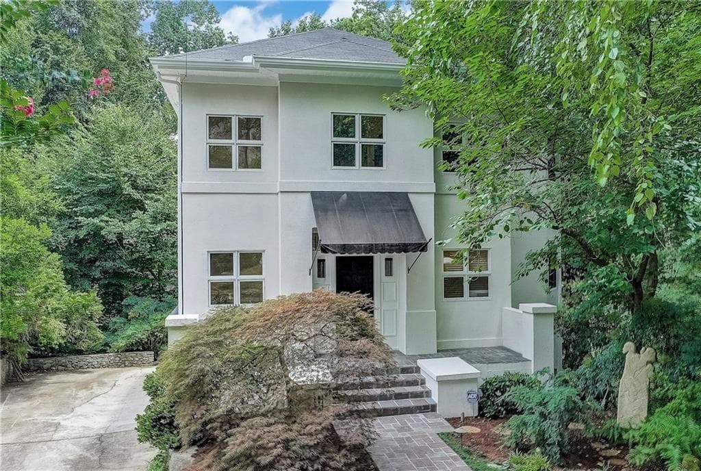 1979 Woodsdale Road, Brookhaven, GA 30324 — most recent listing photo