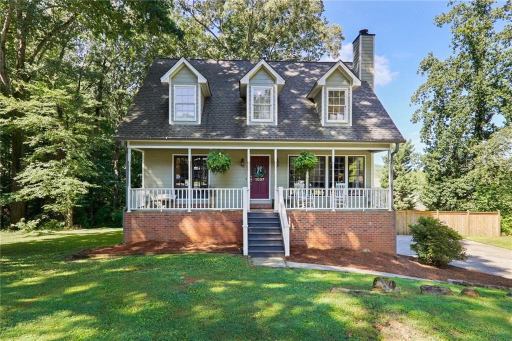 4 bedroom, 2 bathroom, 1,924 sq ft single family residence sold at 1037 Knotts Pointe Drive, Woodstock, GA 30188