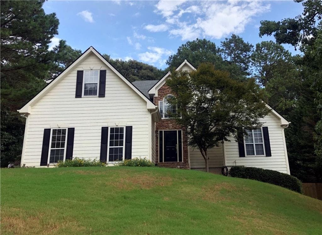5 bedroom, 4 bathroom, 2,826 sq ft single family residence sold at 677 Swans Landing Drive, Dacula, GA 30019