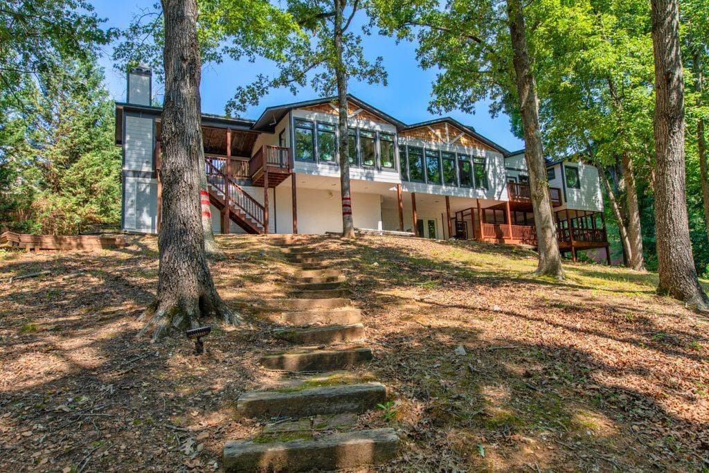 5995 Warpath Road, Flowery Branch, GA 30542 — most recent listing photo