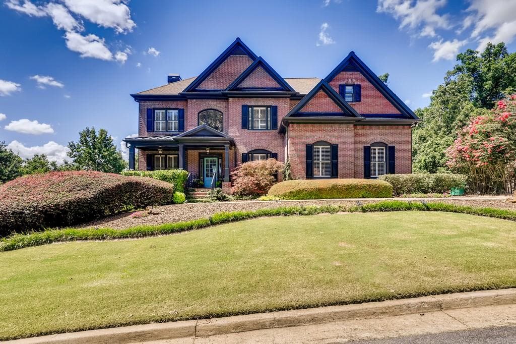 565 Trowbrook Road, Sandy Springs, GA 30350 — most recent listing photo