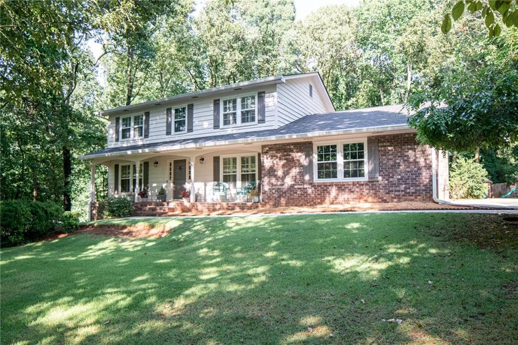 725 Hunterhill Court, Roswell, GA 30075 — most recent listing photo