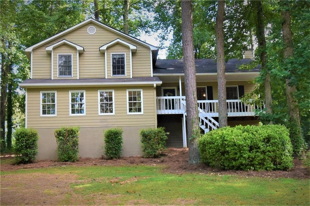 5 bedroom, 3 bathroom, 2,304 sq ft single family residence sold at 6008 Cherecobb Lane, Woodstock, GA 30188