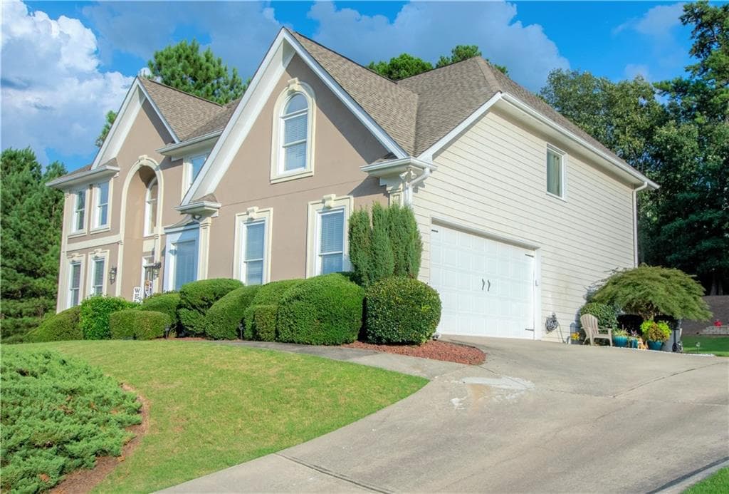725 Sentry Ridge Crossing, Suwanee, GA 30024 — most recent listing photo