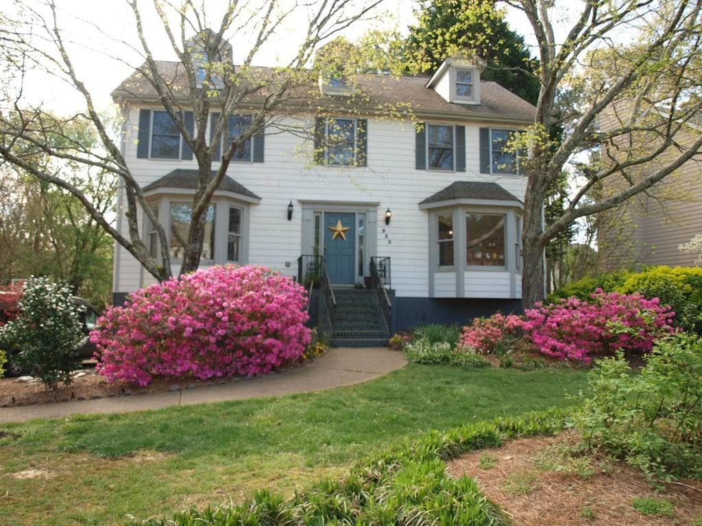4 bedroom, 3 bathroom, 2,812 sq ft single family residence sold at 930 CAMDEN HILL Court, Lawrenceville, GA 30046