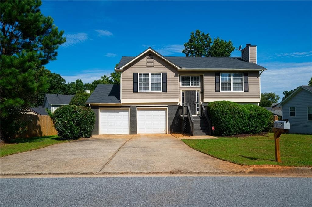 3 bedroom, 2 bathroom, 1,580 sq ft single family residence sold at 3765 Riverside Parkway, Decatur, GA 30034