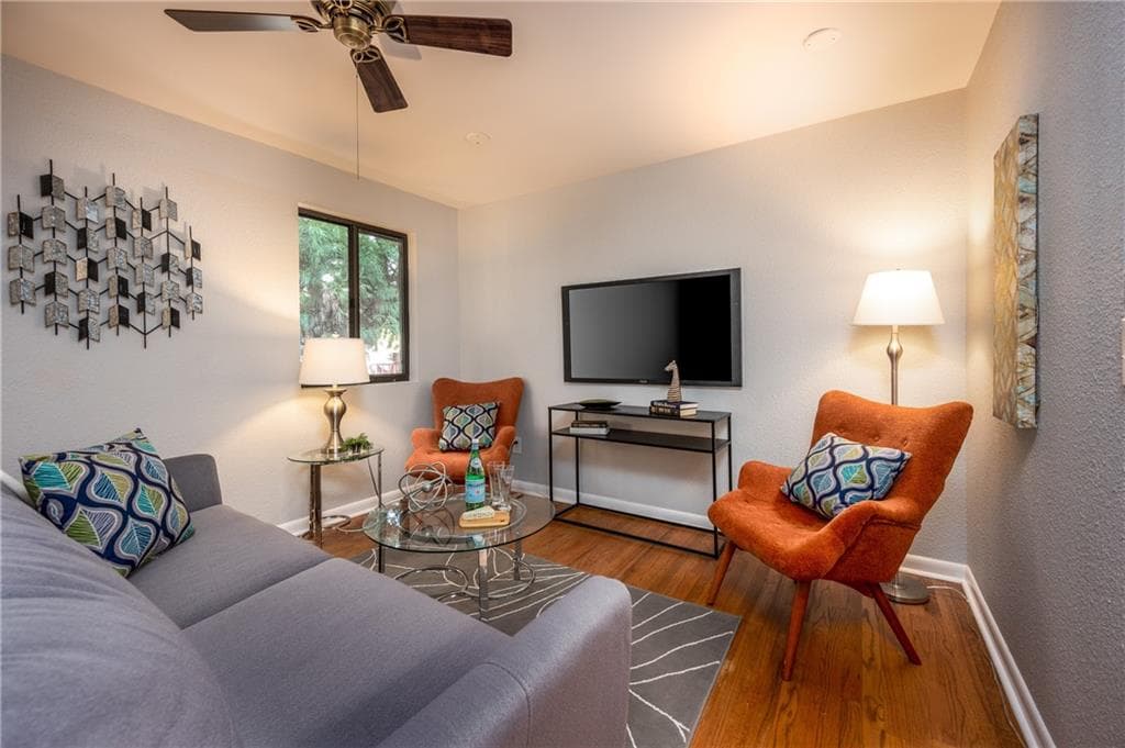 1 bedroom, 1 bathroom, 567 sq ft condominium sold at 1355 Euclid Avenue 25, Atlanta, GA 30307