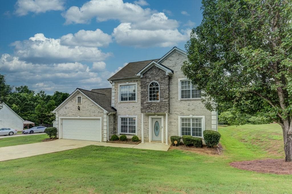 4 bedroom, 3 bathroom, 2,236 sq ft single family residence sold at 4662 Garden City Drive, Lithonia, GA 30038