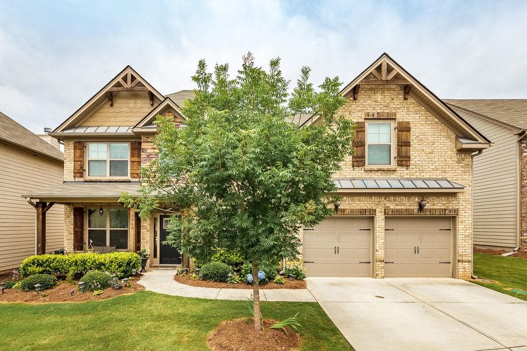 6 bedroom, 4 bathroom, 2,946 sq ft single family residence sold at 3983 Lagrone Street, Powder Springs, GA 30127