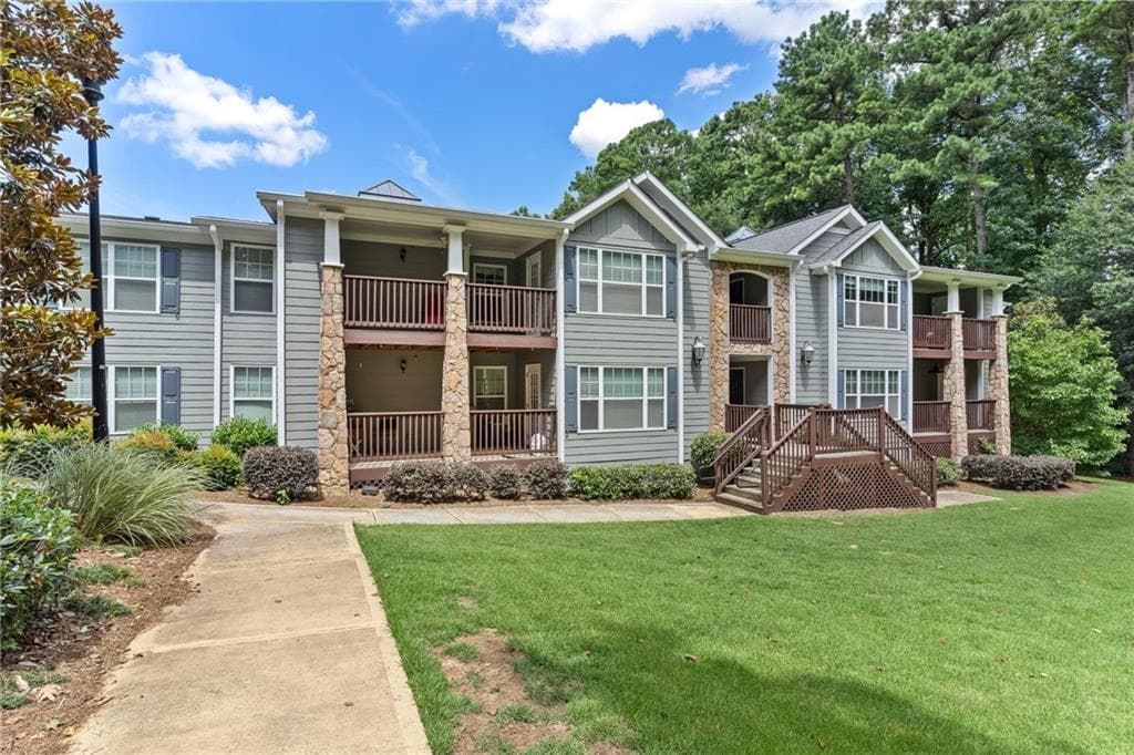 3 bedroom, 2 bathroom, 1,419 sq ft condominium sold at 1106 Madison Lane, Smyrna, GA 30080 — photo 1 of 1