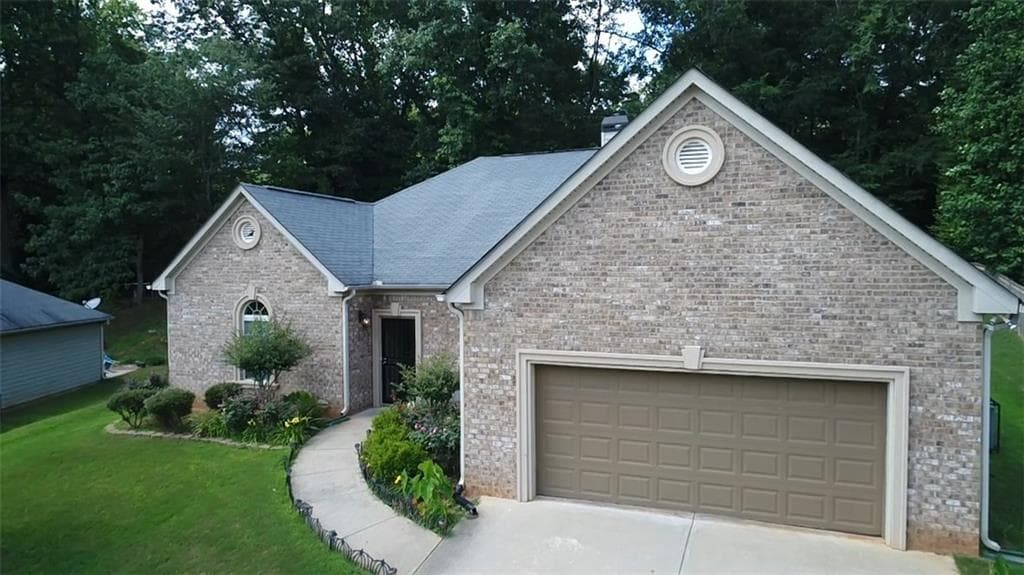 4 bedroom, 3 bathroom, 2,818 sq ft single family residence sold at 3844 Addison Glen Way, Lithonia, GA 30038