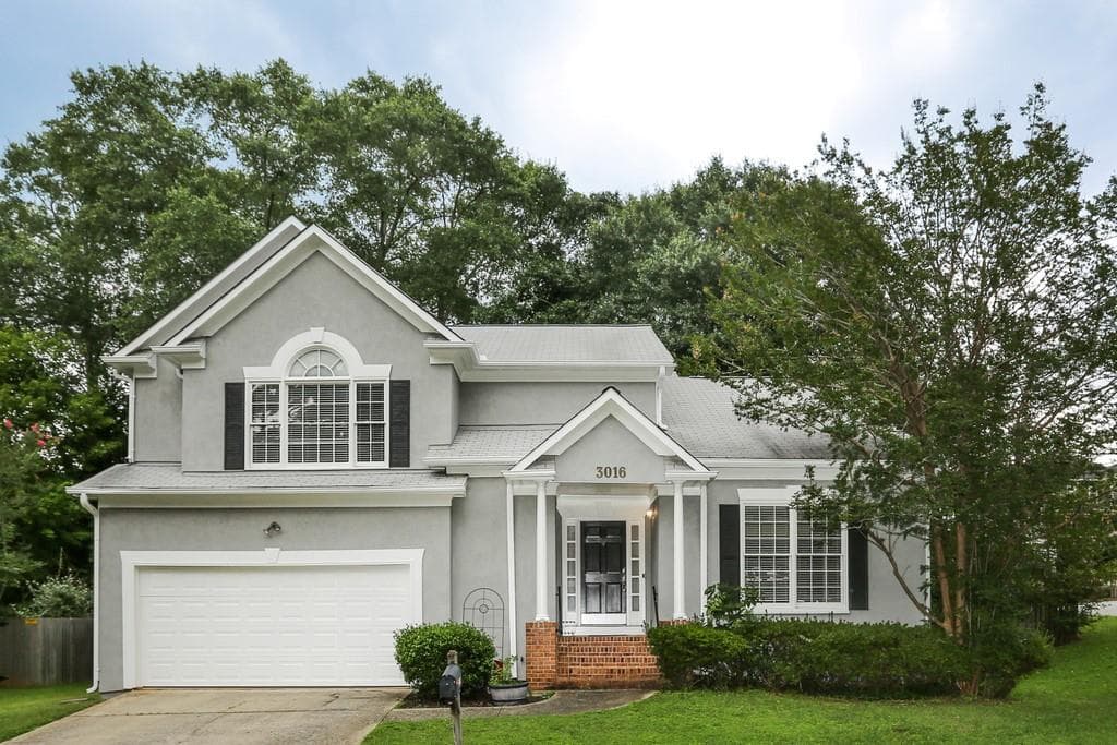 3 bedroom, 3 bathroom, 2,212 sq ft single family residence sold at 3016 Arbor Chase, Decatur, GA 30033