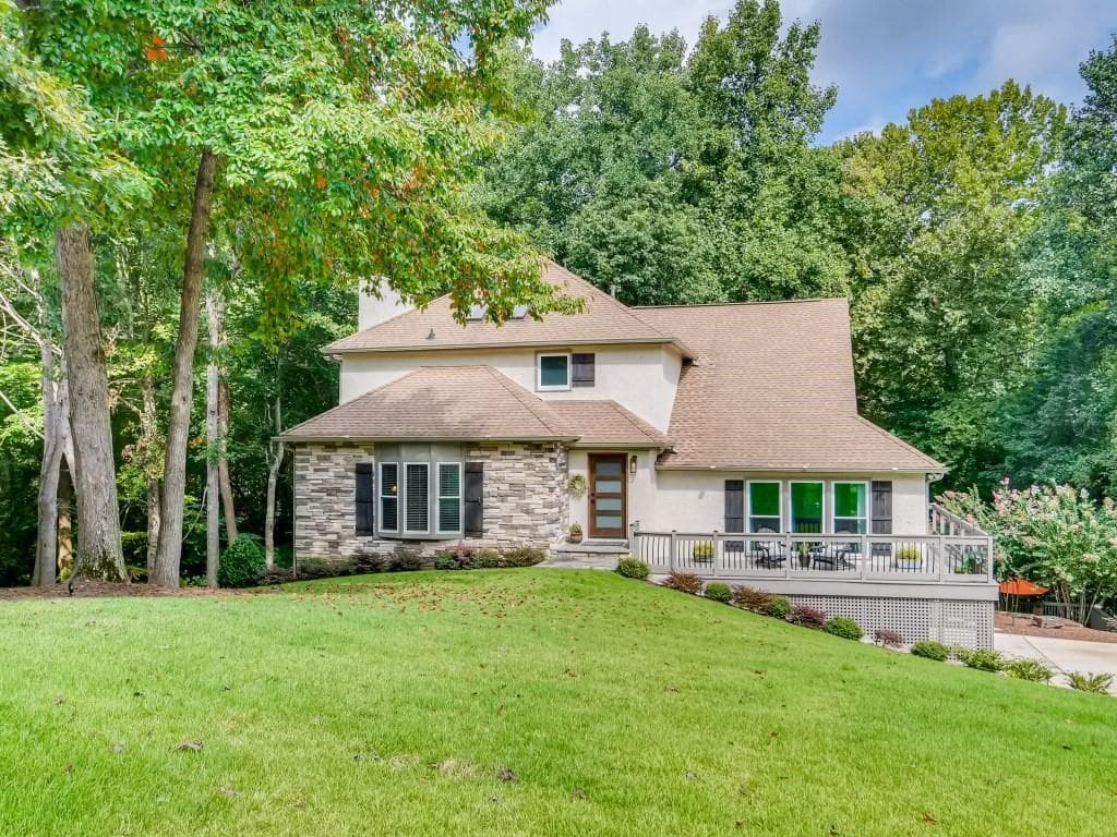 4 bedroom, 4 bathroom, 3,119 sq ft single family residence sold at 2693 Boulder Creek Drive, Roswell, GA 30075