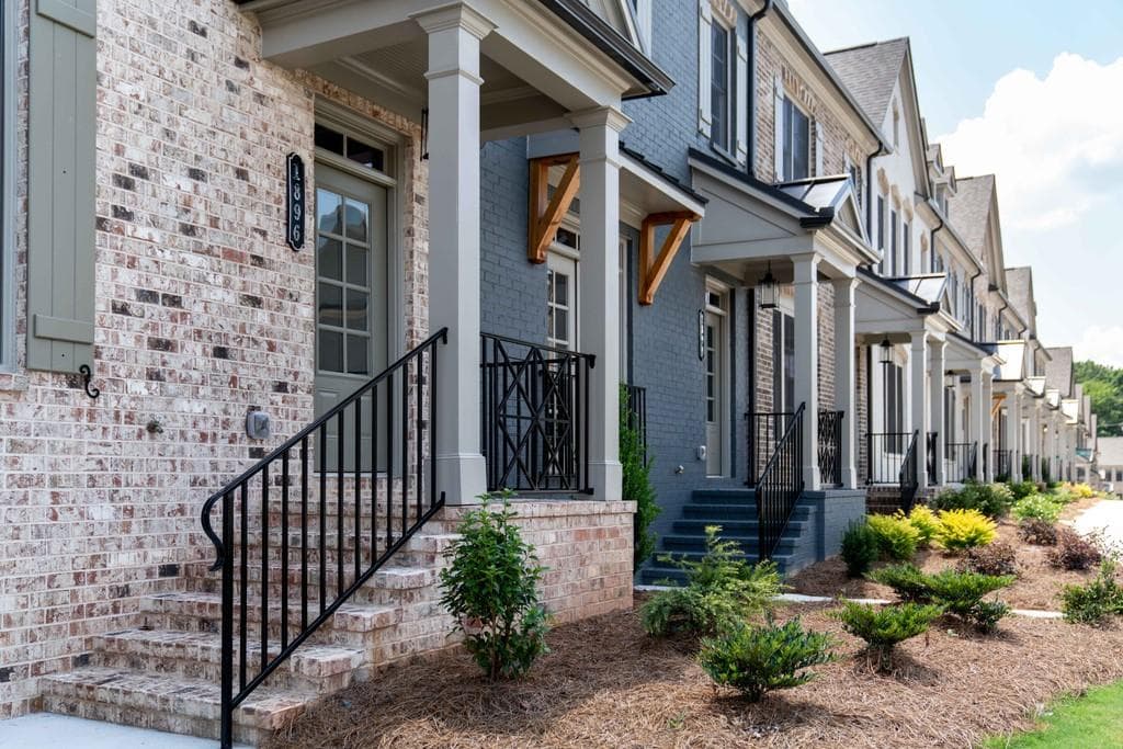 1912 Skyfall Circle, Brookhaven, GA 30319 — most recent listing photo