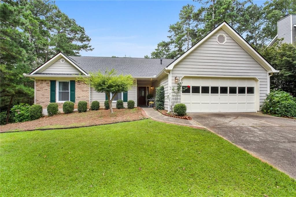 3090 Hitt Road, Cumming, GA 30041 — most recent listing photo