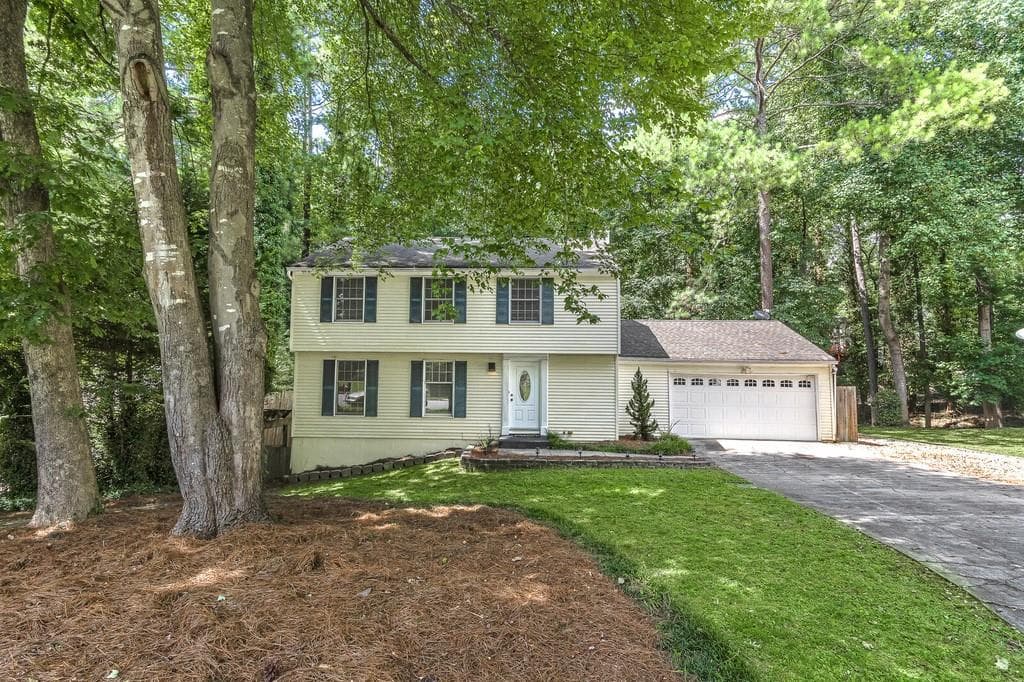 3 bedroom, 3 bathroom, 1,790 sq ft single family residence sold at 145 N Pond Way, Roswell, GA 30076