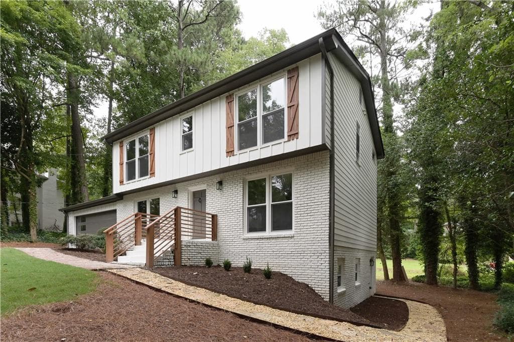 7249 Thornhill Lane, Sandy Springs, GA 30328 — most recent listing photo