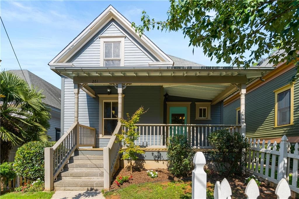 3 bedroom, 3 bathroom, 1,911 sq ft single family residence sold at 261 Pearl Street, Atlanta, GA 30316