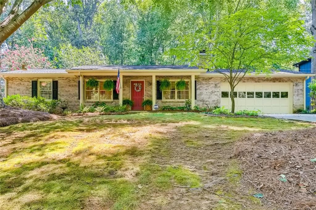 3 bedroom, 2 bathroom, 1,497 sq ft single family residence sold at 4079 Commodore Drive, Atlanta, GA 30341