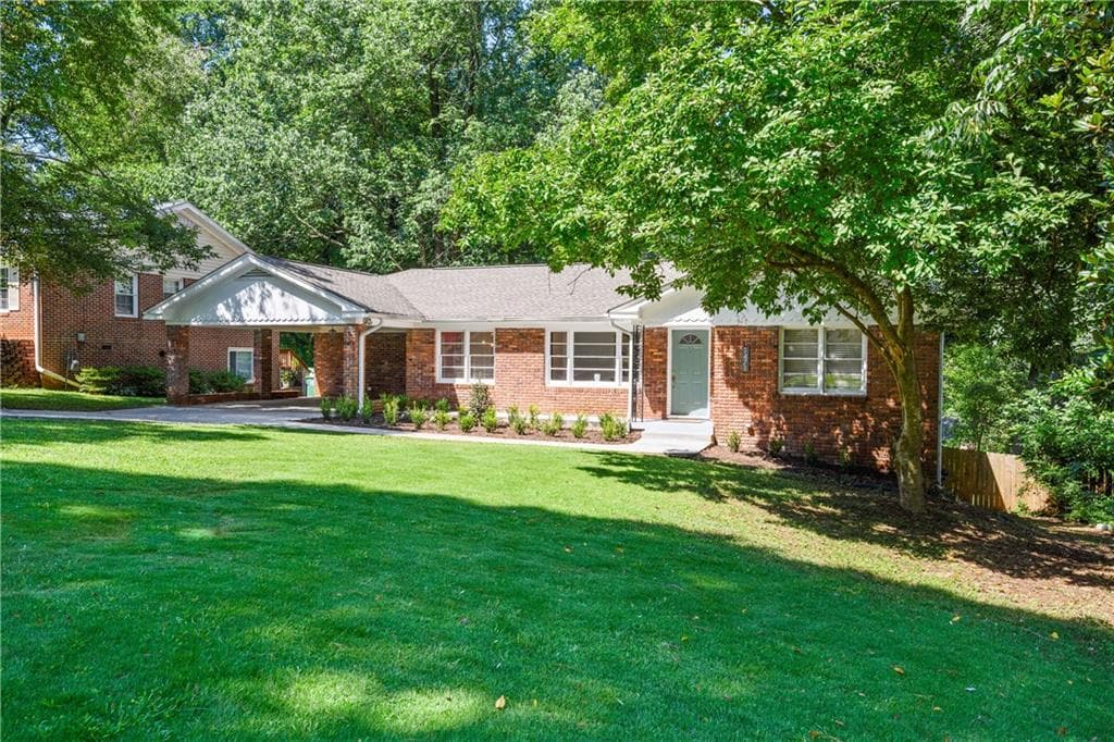 3 bedroom, 2 bathroom, 1,535 sq ft single family residence sold at 1471 Thomas Road, Decatur, GA 30030