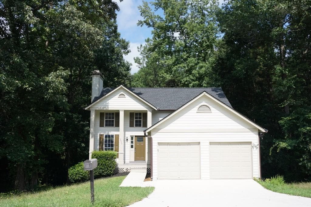4 bedroom, 2 bathroom, 1,776 sq ft single family residence sold at 3006 Durban Court, Decatur, GA 30034