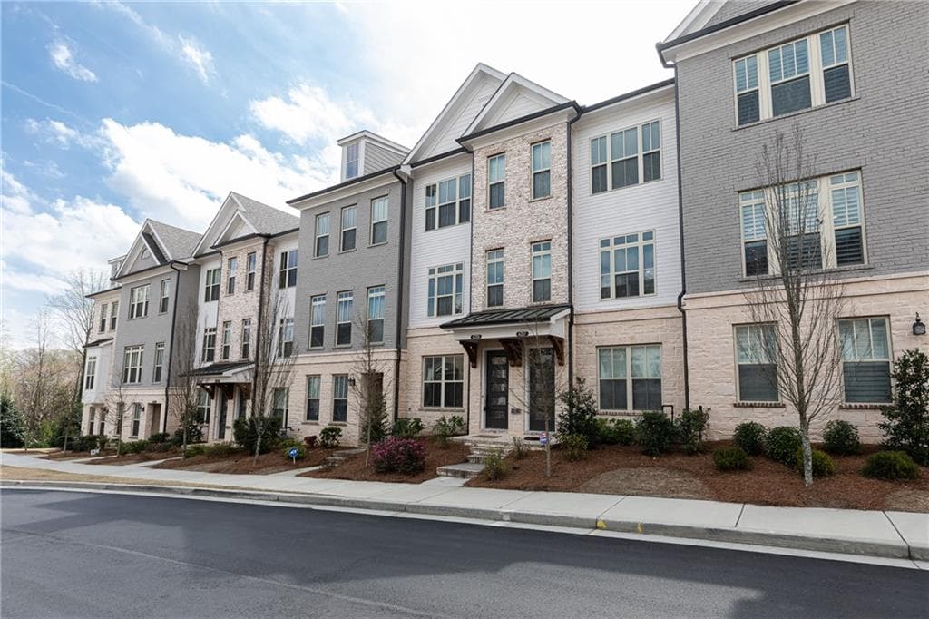 4259 Deming Circle, Sandy Springs, GA 30342 — most recent listing photo