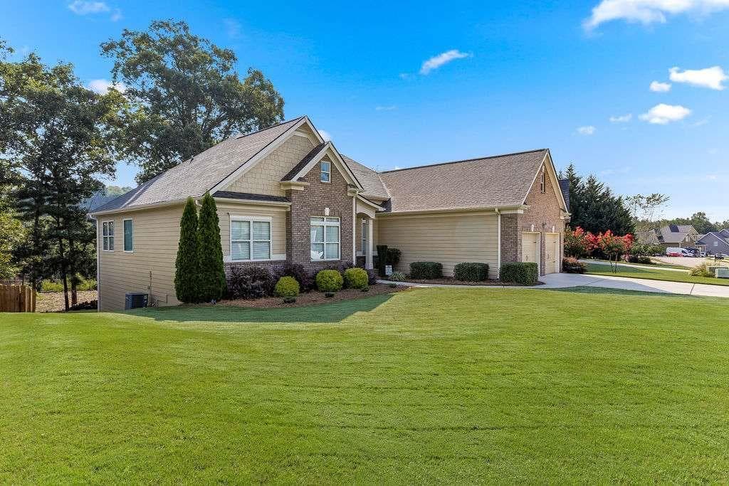 121 Braselton Farms Dr., Hoschton, GA 30548 — most recent listing photo
