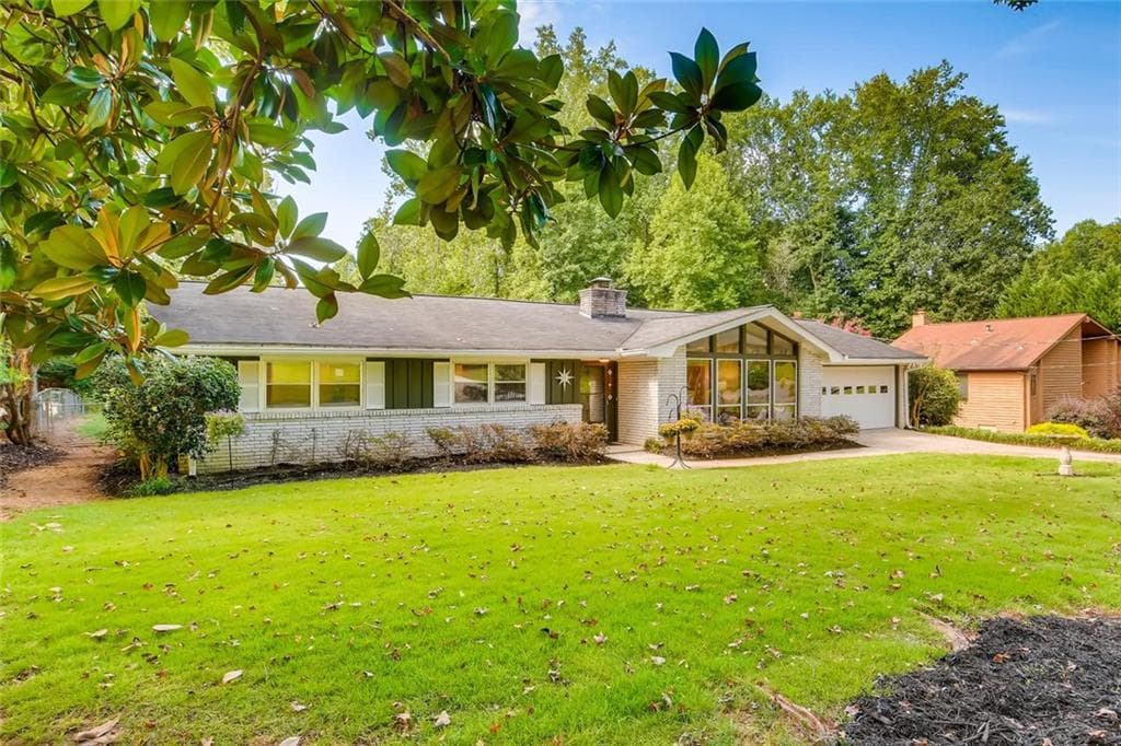 5320 Tall Oak Drive, Marietta, GA 30068 — most recent listing photo